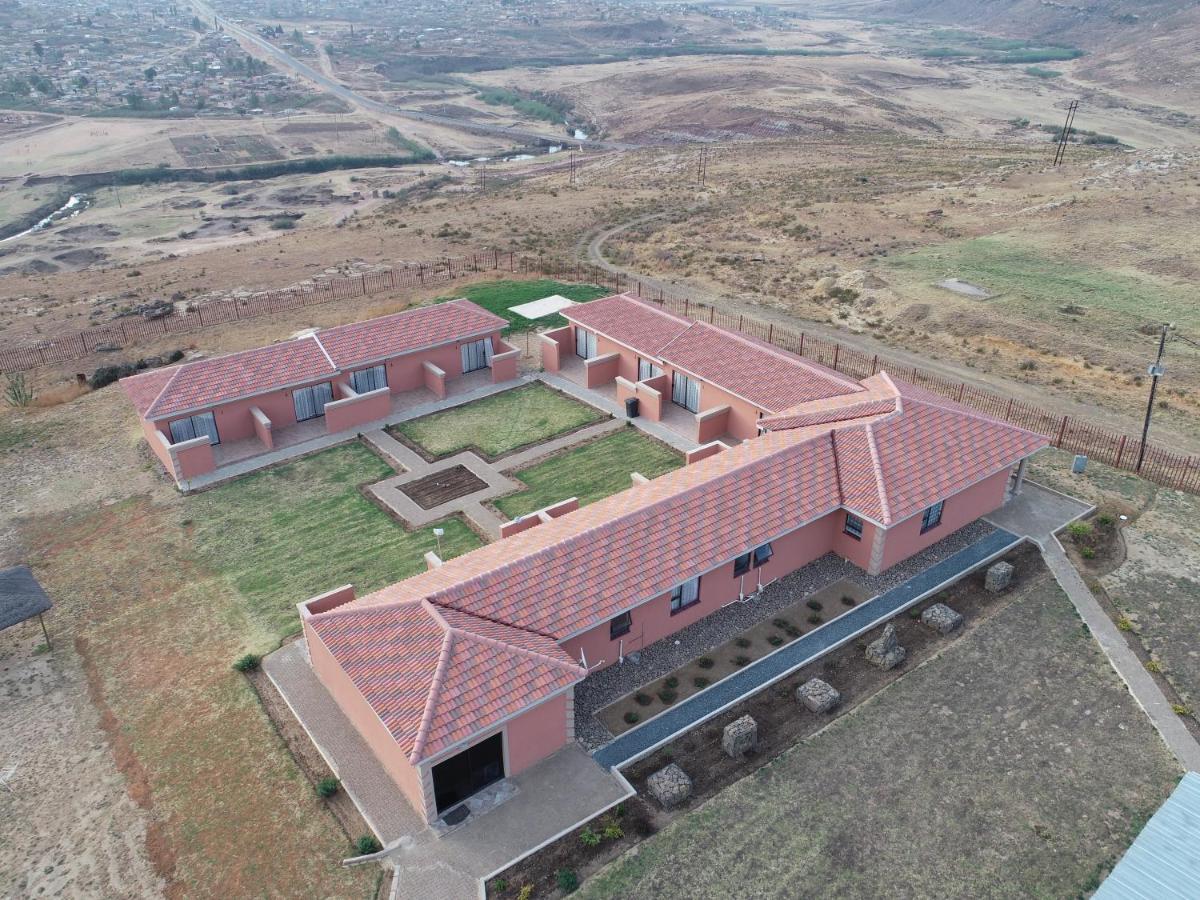 Twilight Breeze Lodge Phuthaditjhaba Esterno foto