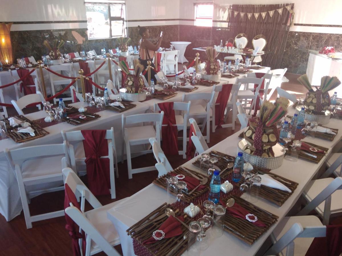 Twilight Breeze Lodge Phuthaditjhaba Esterno foto